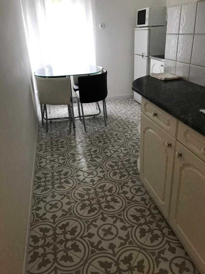 Rosmarinus Apartman Pecs Exterior photo
